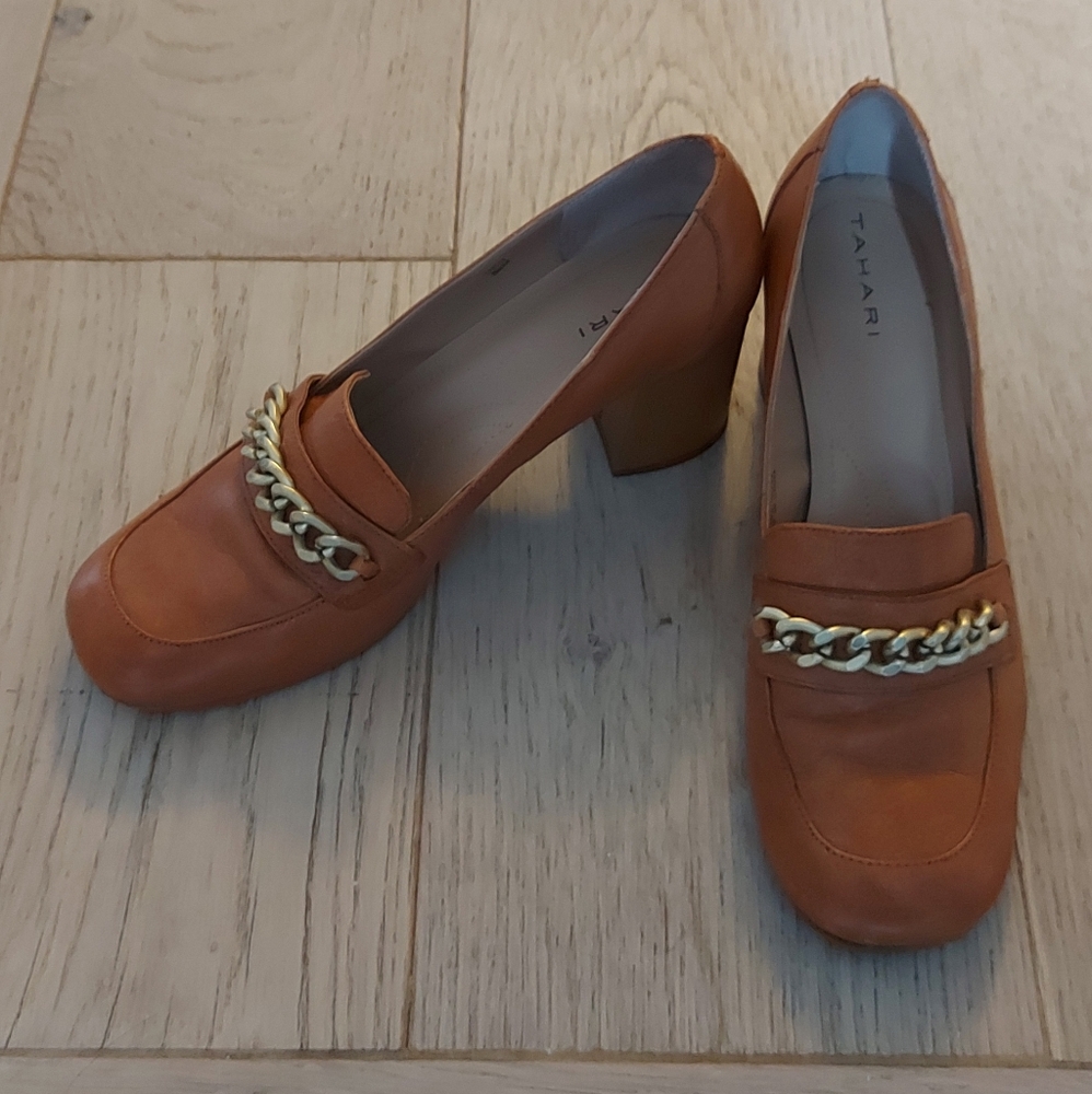 Tahari brown leather chunky heel with gold chain detail, size 8.5 - Picture 6 of 6